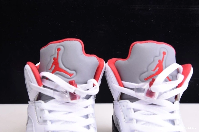 HYPE Jordan Fire Red (2020) Retro Tongue Air 5 Silver DA1911-102 0713